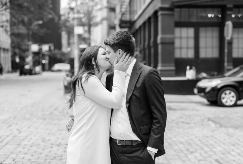 couple-kissing-tribeca-engagement-session