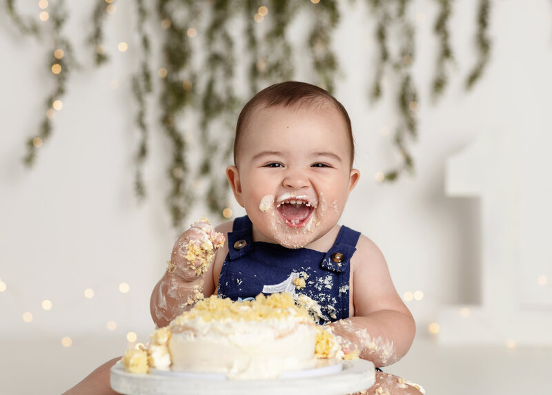Photographer, Photography, Cake Smash Photographer Near Me, Newport News, Virginia, Hampton Roads, Chesapeake, Williamsburg, Yorktown, Virginia Beach
