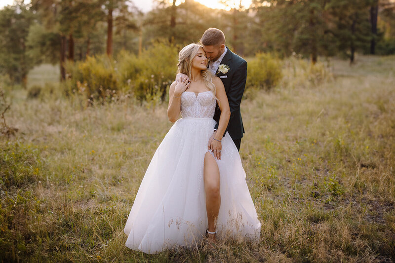Estes Park Wedding Photographer Denver Wedding Venue Planner Della Terra Mountain Top Fall Colorful Wedding Liz Osban Photography Black Canyon Inn Wyoming Wedding Photographer Elopement Engagement 42