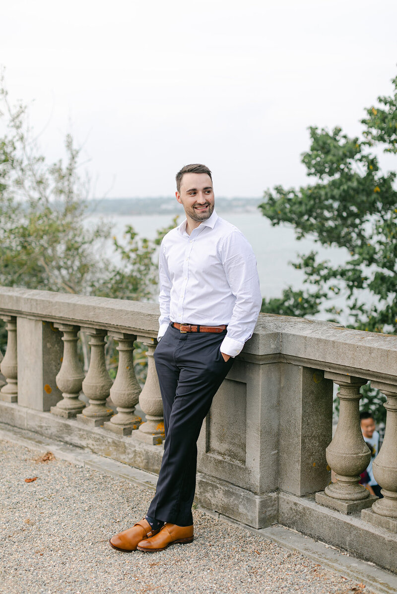 groom-fashion-newport-engagement-session