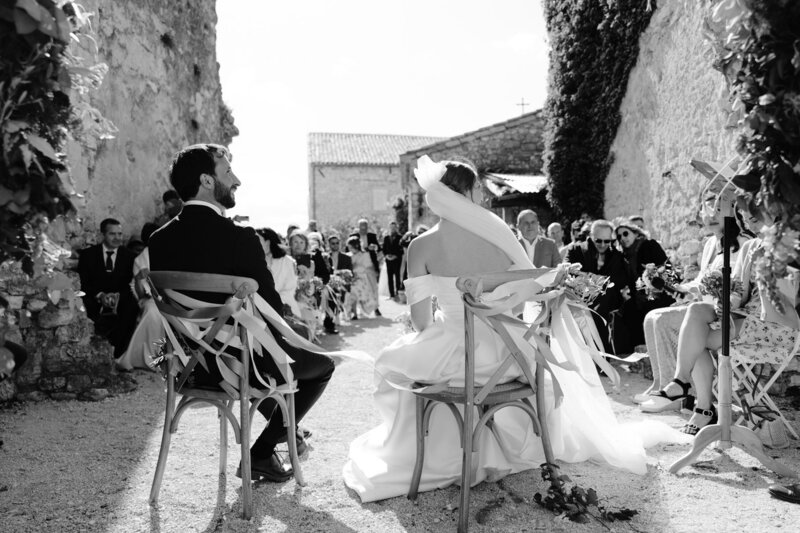 French wedding photographer Domaine de Sarson Grignan-040