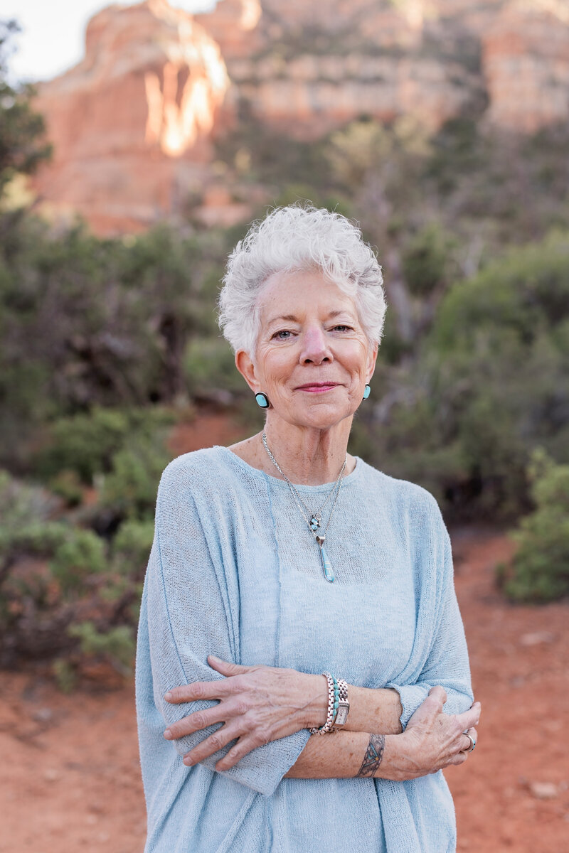 sedona psychic medium woman reiki master healer intuitive healing life coach