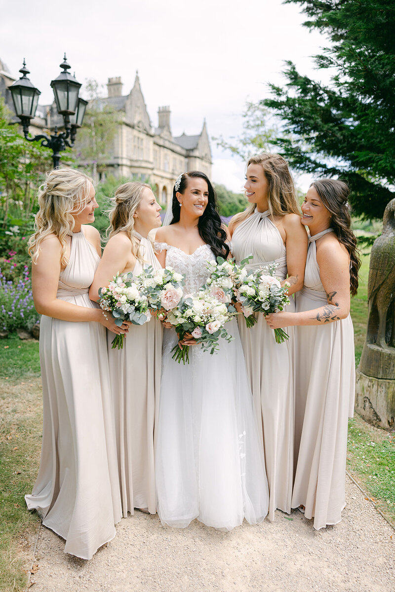 Hannah-Lewis-Wedding-Bridesmaids-19_websize