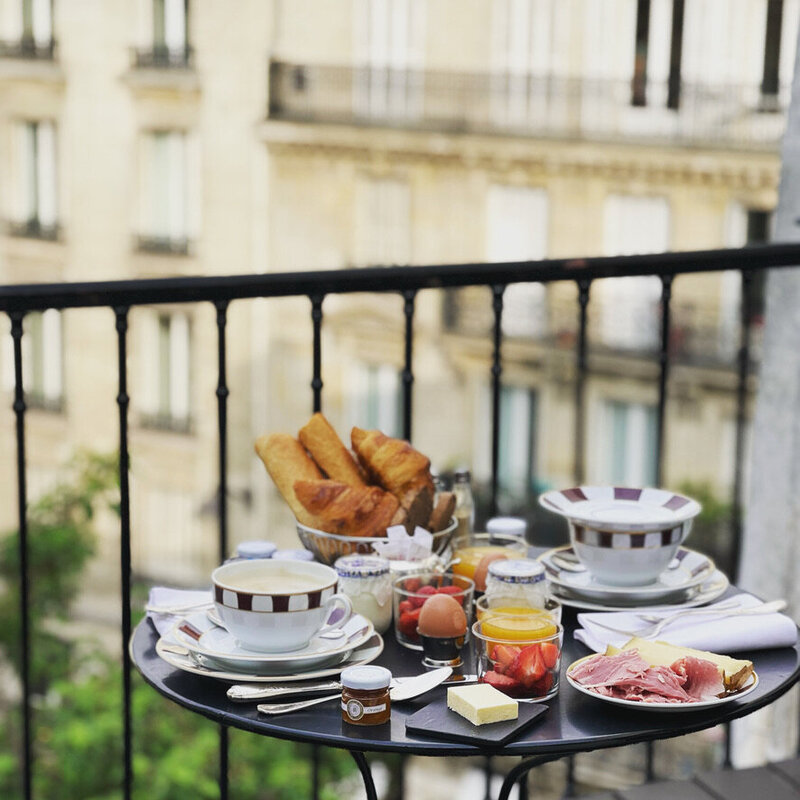 Breakfast on the terrace at Comptoir du Relais