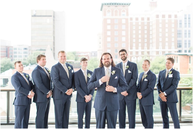 avenue-downtown-greenville-wedding_0314