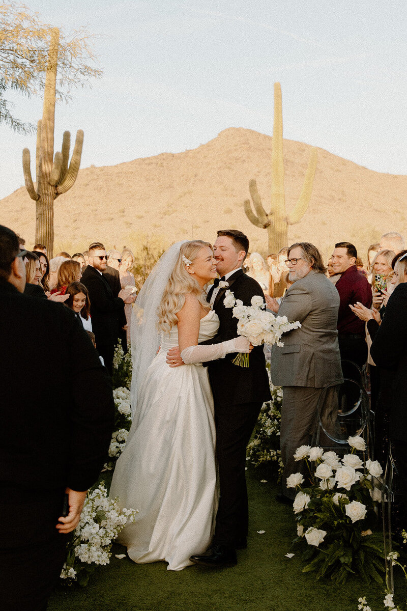 kelsey-kohl-wedding-preview-taylorraephotofilm-120