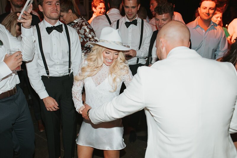 Hayley+&+Mike’s+Unforgettable+Wedding+at+Surf+Hotel,+Buena+Vista