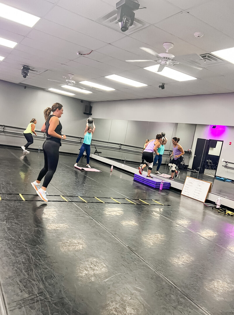 busy mom moms group coach best trainer in glen ellyn mom workout classes virtual workouts for moms chicago western suburbs workout mom lose weight low impact workout class mom support FIT4mom dupage county school-aged kids nutrition alone time accountability mom resources free class on demand workout
