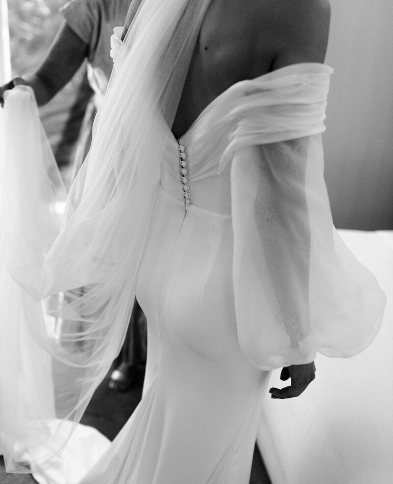 willowandwhitebridalatelier__1671706203_2998811444296994188_55973076449