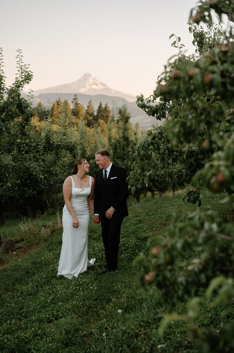 Picture of bride and groom taken by Vancouver Washington Wedding Photographer