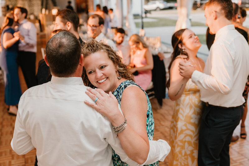 77-Makayla and Phillip - Wedding - Ann Arbor Michigan Photographer - Waldenwoods Howell
