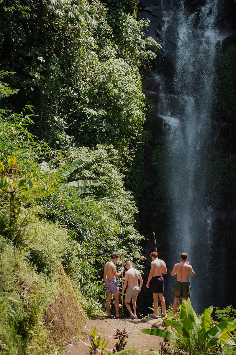 group_visit_waterfall_munduk