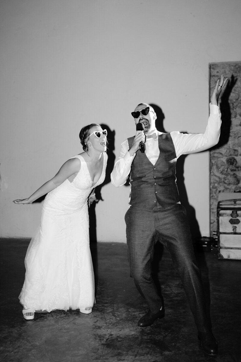 wedding photographer grignan victoria le petit-100