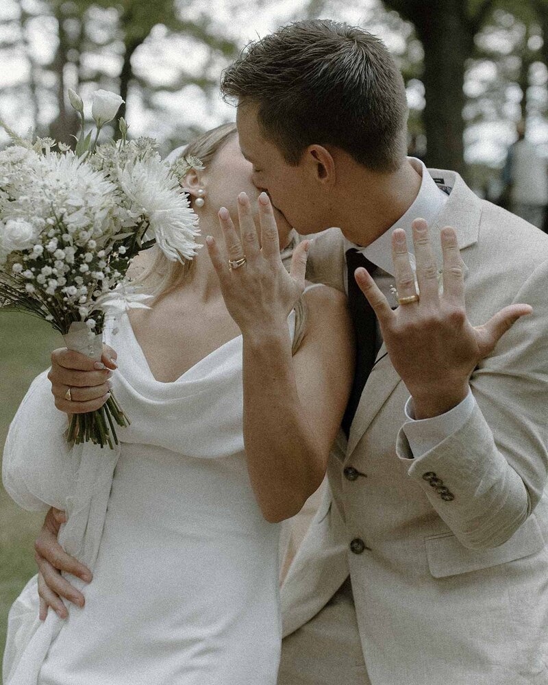LUVIA_Wisconsin_Wedding_Photography_And_Videography_19