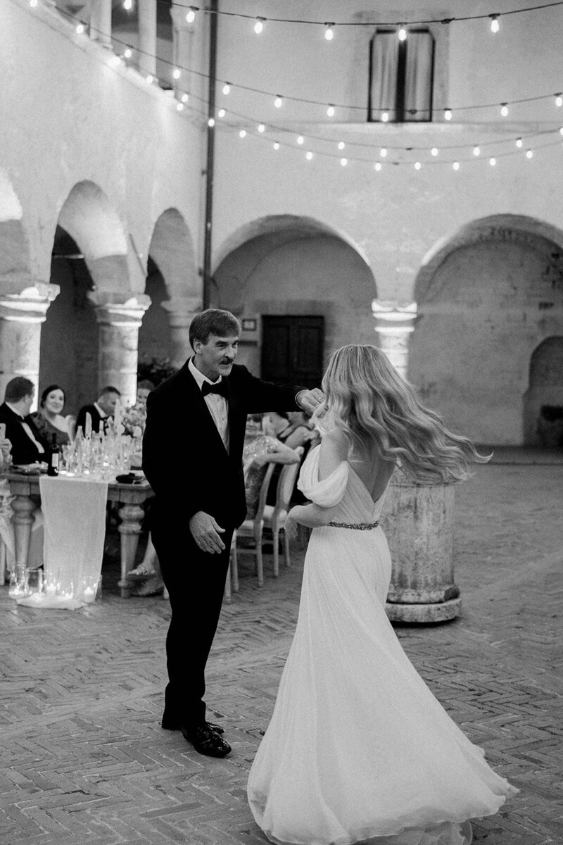Abbazia-San-Pietro-In-Valle-Italy-Wedding-NYC-Film-Wedding-Photographer-European-Destination-Alicia-Ann-Photographers42