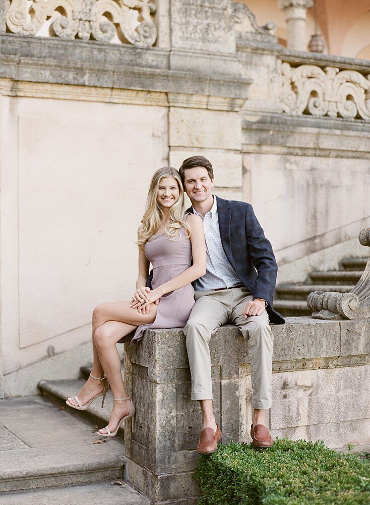 tulsa-wedding-photographer-engagement-session-at-the-philbrook-museum-laura-eddy-photography_0009