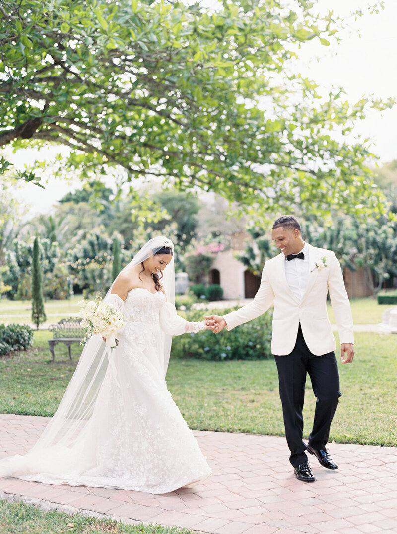 Vizcaya museum and gardens miami wedding engagement