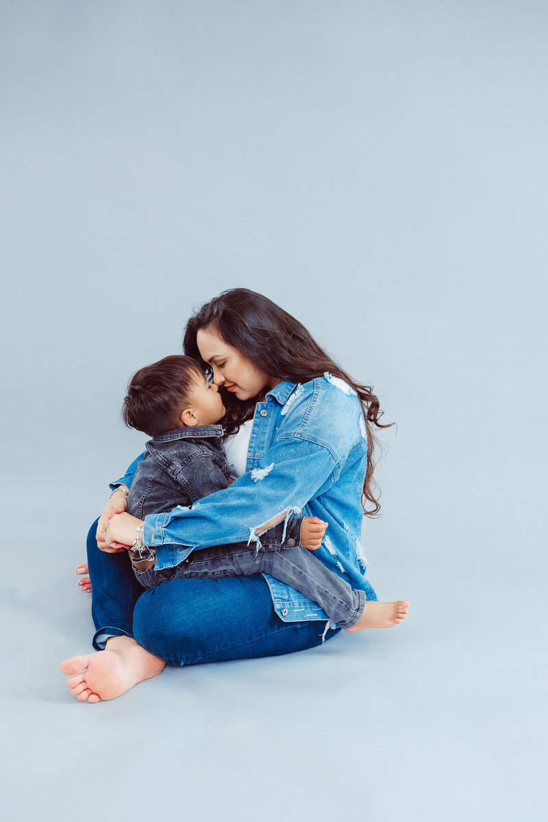 Mum and son Studio Photoshoot _ oh darling creative studio _ Queenstown Photographer8