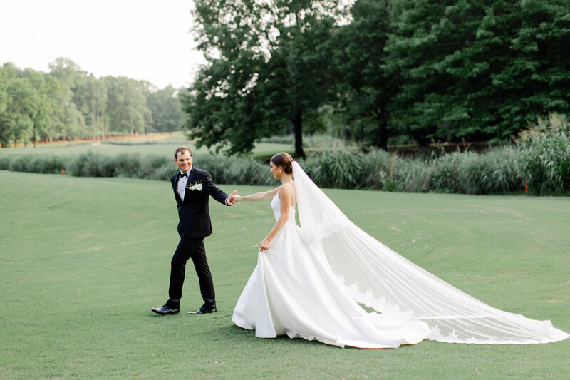Bride and groom picture at The Barn at Shady Lane