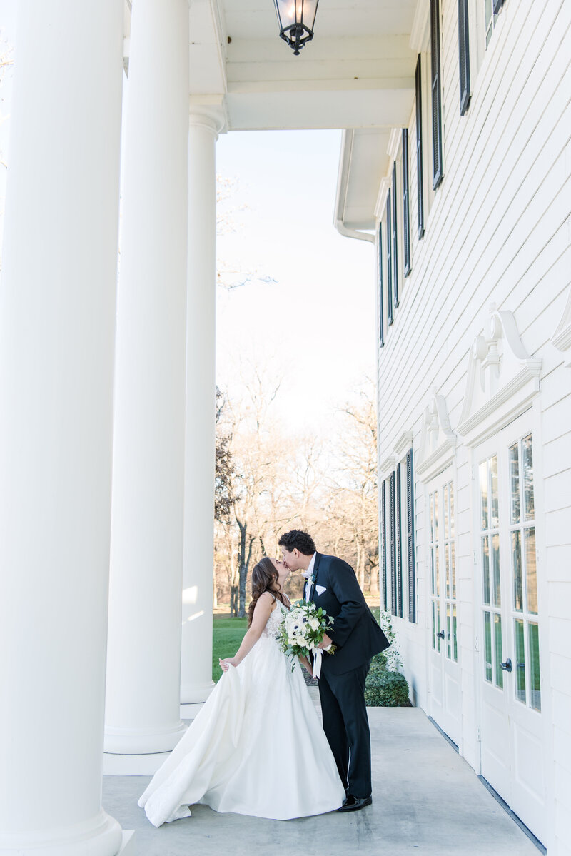 229-Mollie&Arren_The_Milestone_Mansion_Aubrey_Luxury_Wedding_Photographer_MaggShots_Photography