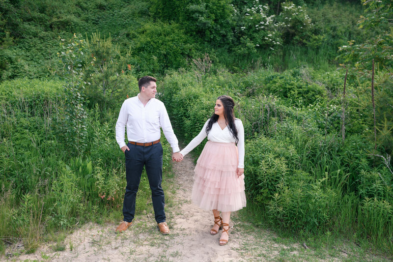 atwater-beach-engagement-milwaukee-the-paper-elephant-018