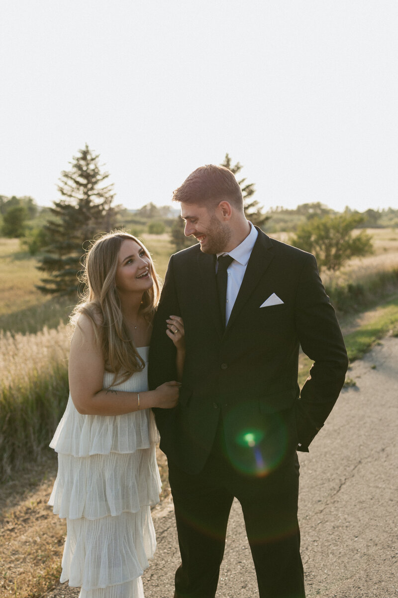 danica-branden-intimate-wedding-weyburn-saskatchewan-caitlin-swyryda-photo2805