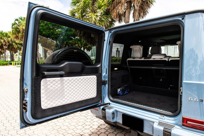 mercedes-g63-china-blue-for-rent-in-miami-036