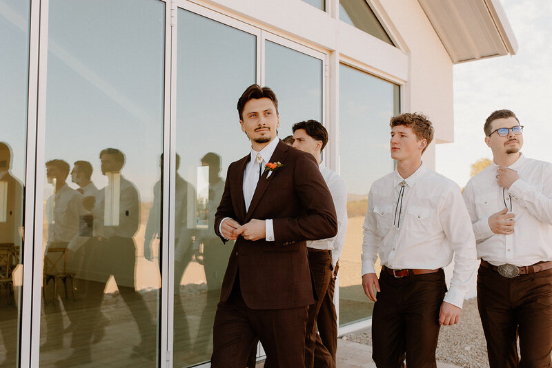 jami-oliver-wedding-preview-taylorraephotofilm-62
