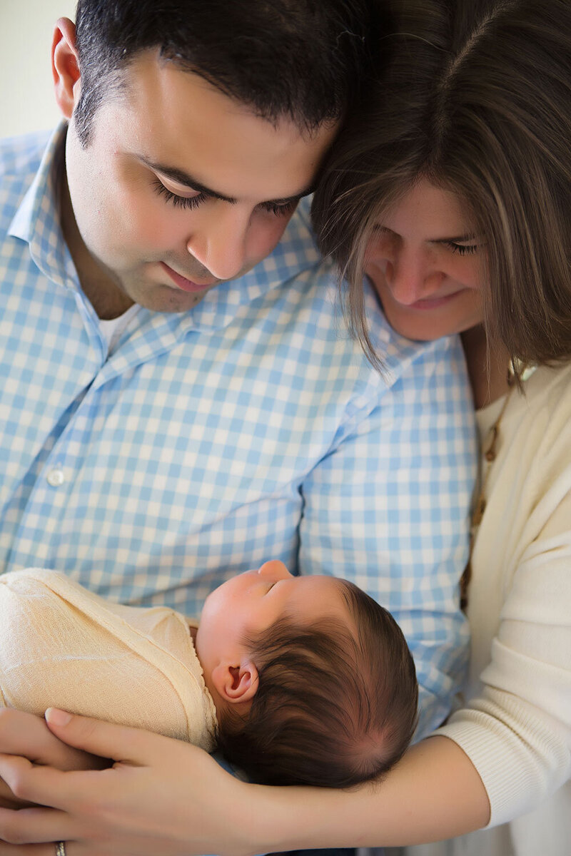 family newborn photographer st petersburg and tampa, fl