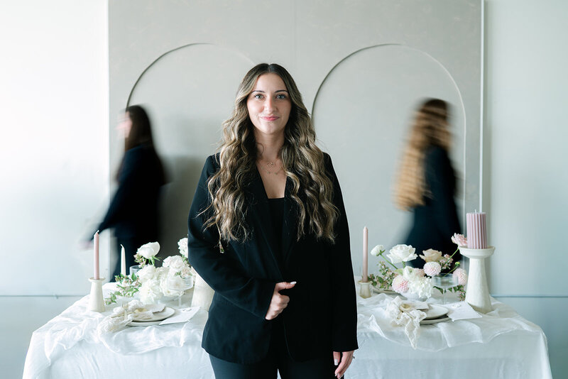 Oregon wedding planners at AK Events Co create an elegant tablescape at AK Events Co, Portland