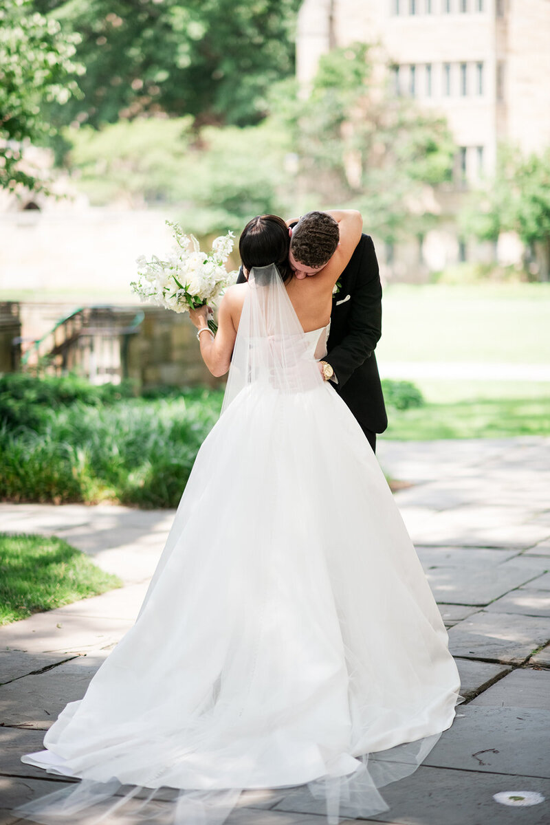 Tyde at Walnut Beach Romantic and Timeless Summer Wedding