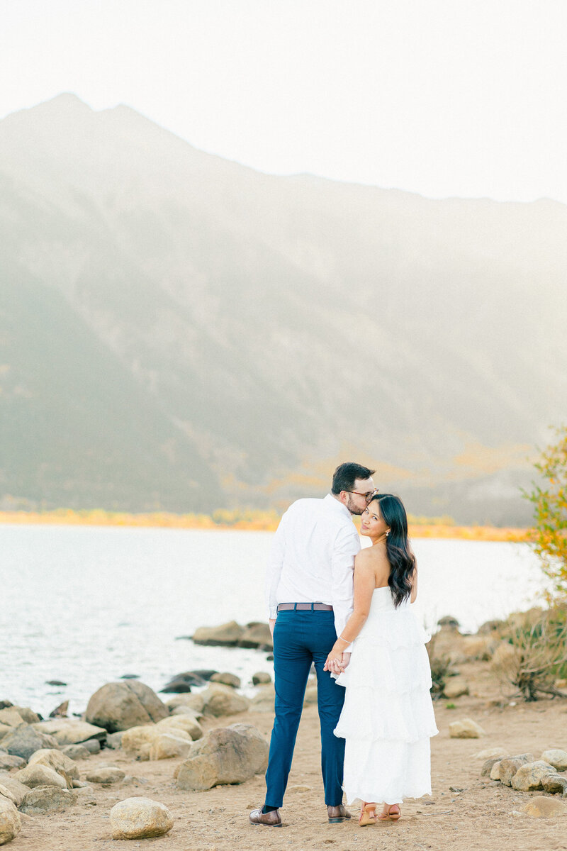 Twin-Lakes-Colorado-Mountain-Engagement-13