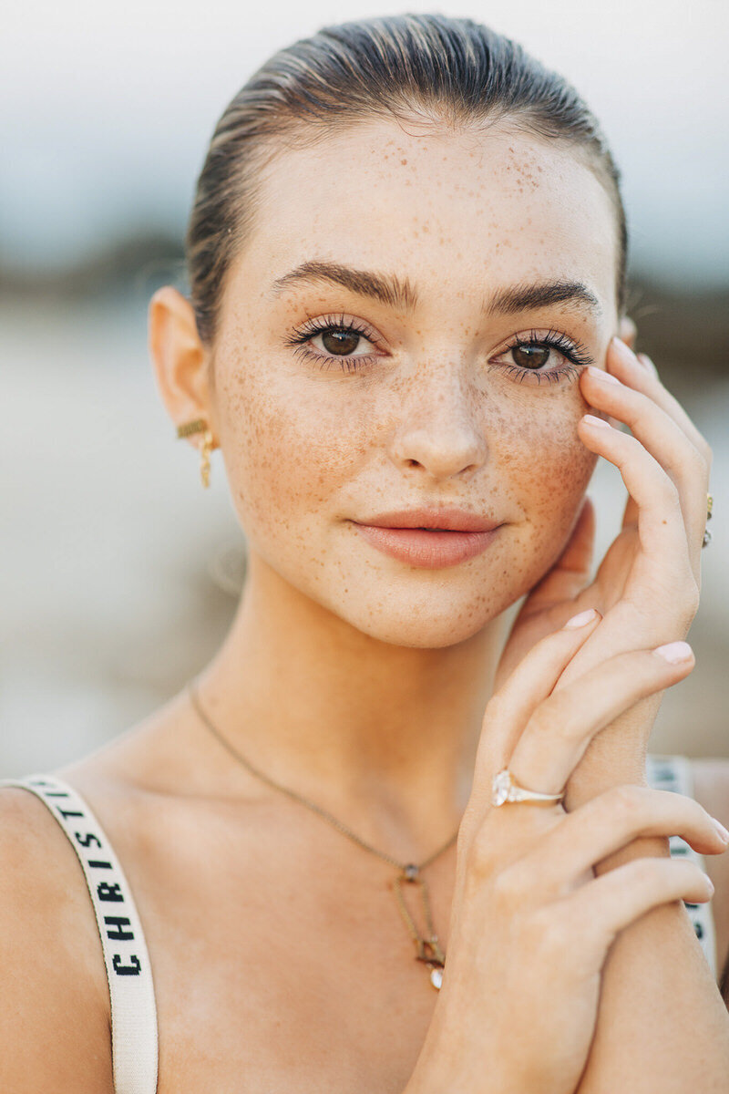 natural-makeup-portrait-lifestyle-brands