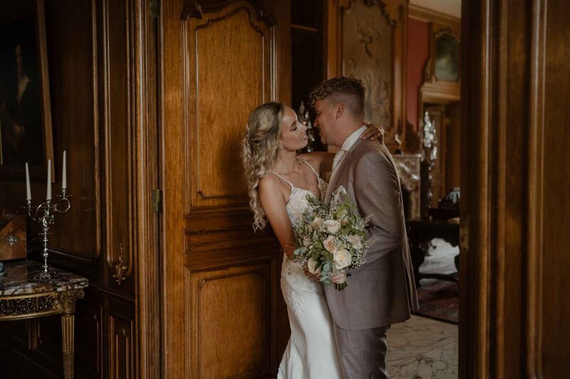 Huwelijksfotografie, Trouwfotograaf twente, trouwfotograaf oldenzaal, trouwfotograaf overijssel, BEAU À BO, intieme trouwfoto's, pure foto's