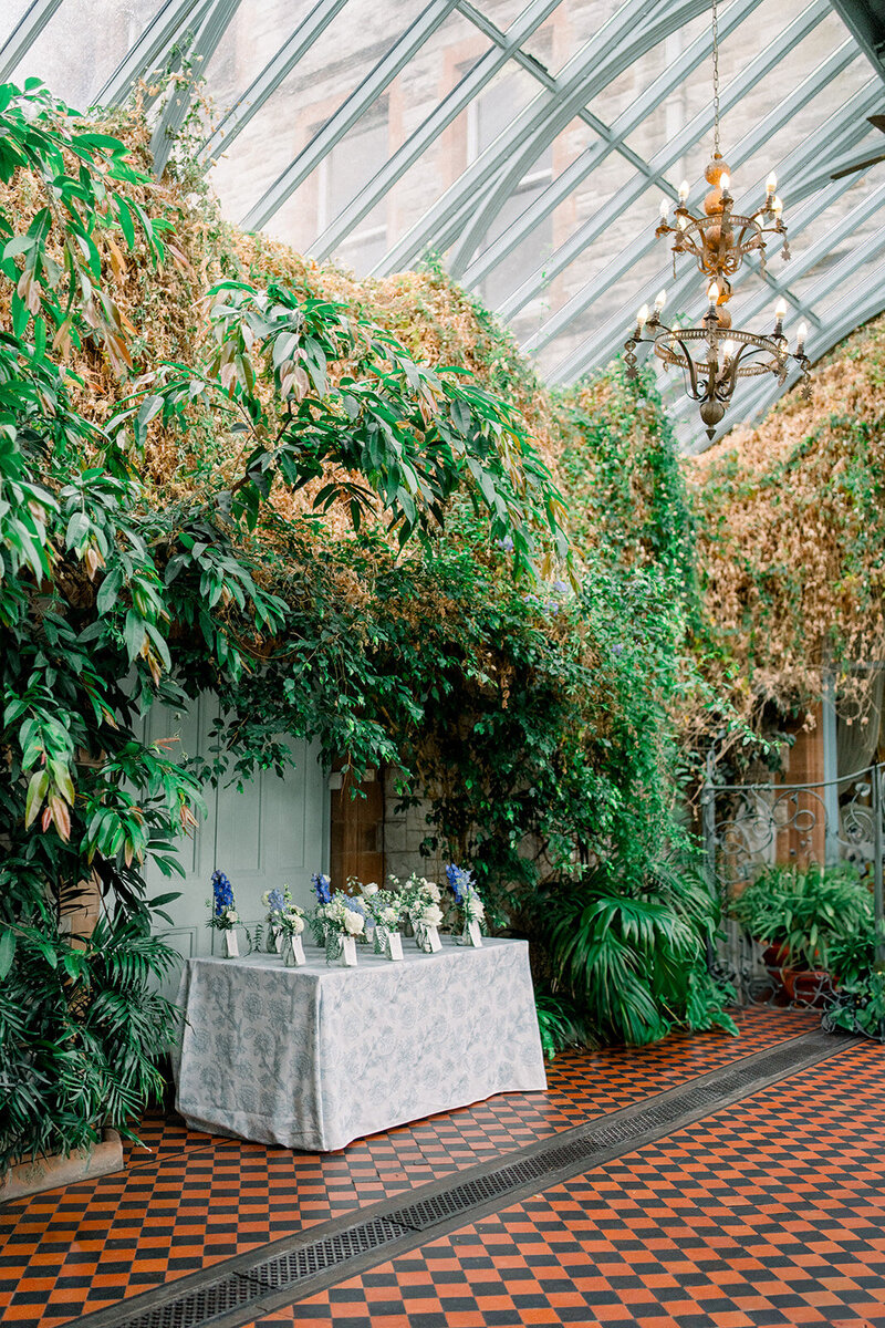 Reception Details at the Luxurious Chateau de Felicité in California