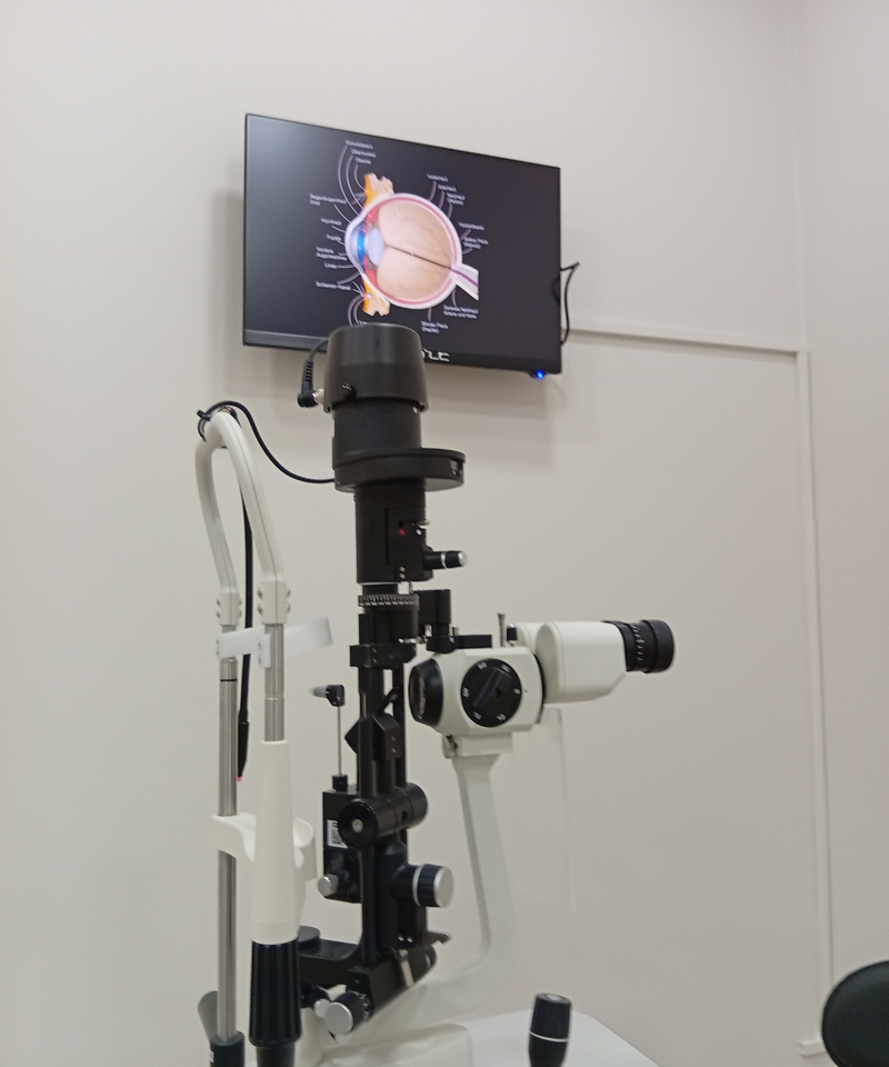 opthalmologist dr papalamprou office