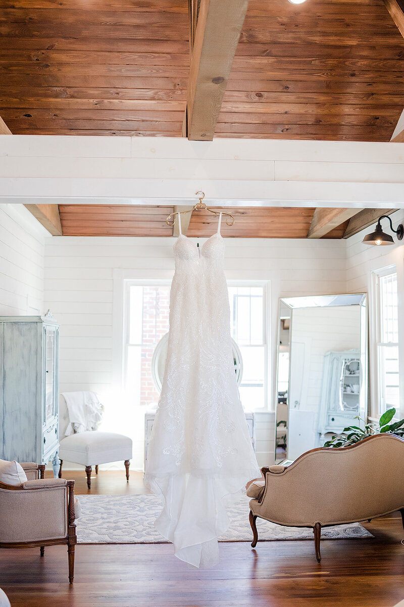 Moncrief-Square-Savannah-Wedding-Dress-Photography