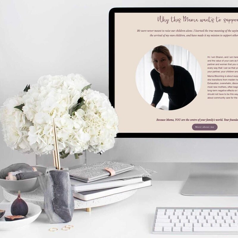 imac mockup Mama Blooming Simplero website design