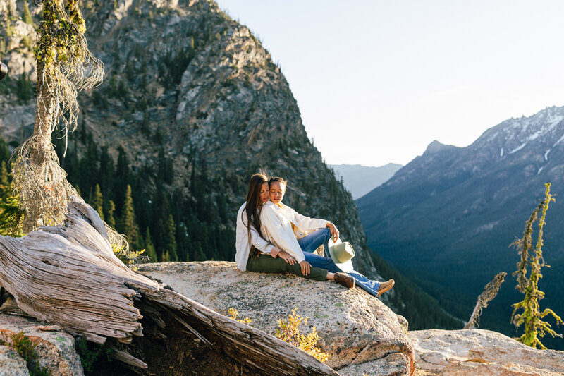 Washington-Pass-North-Cascades-LGBTQ+-elopement-5