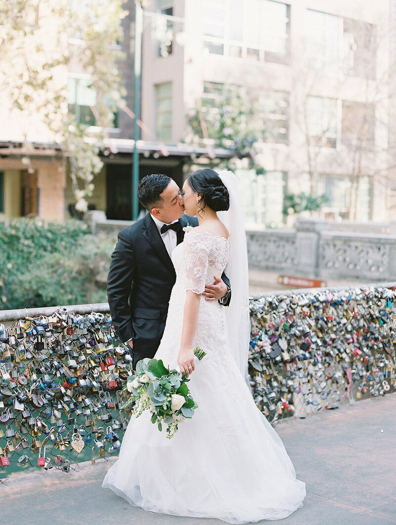 Hawaii church wedding photographer40