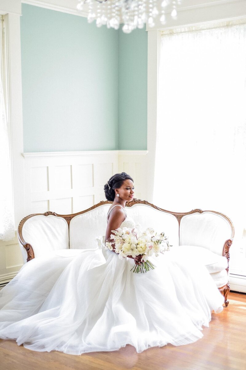 bride-portrait-couch