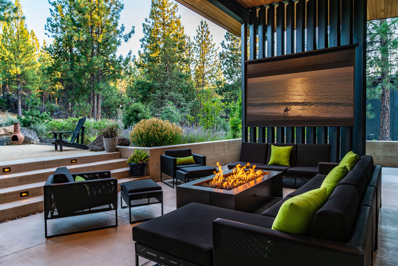 mountain-modern-outdoor-patio-black-louvers-concrete-walls