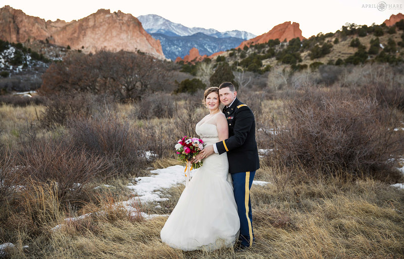 Garden of the Gods wedding photos during winter