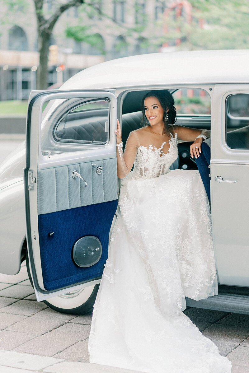 Vibrant Tropical Summer Wedding for the Californian Couple at the State Savings Bank, the Historic Beaux Arts-Style Bank, Detroit MI