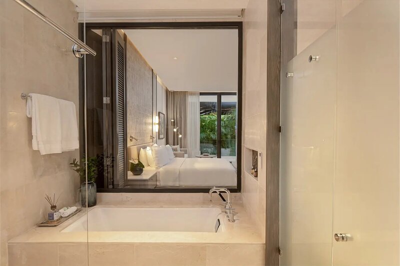 Premiere-Patio_Bathroom_04