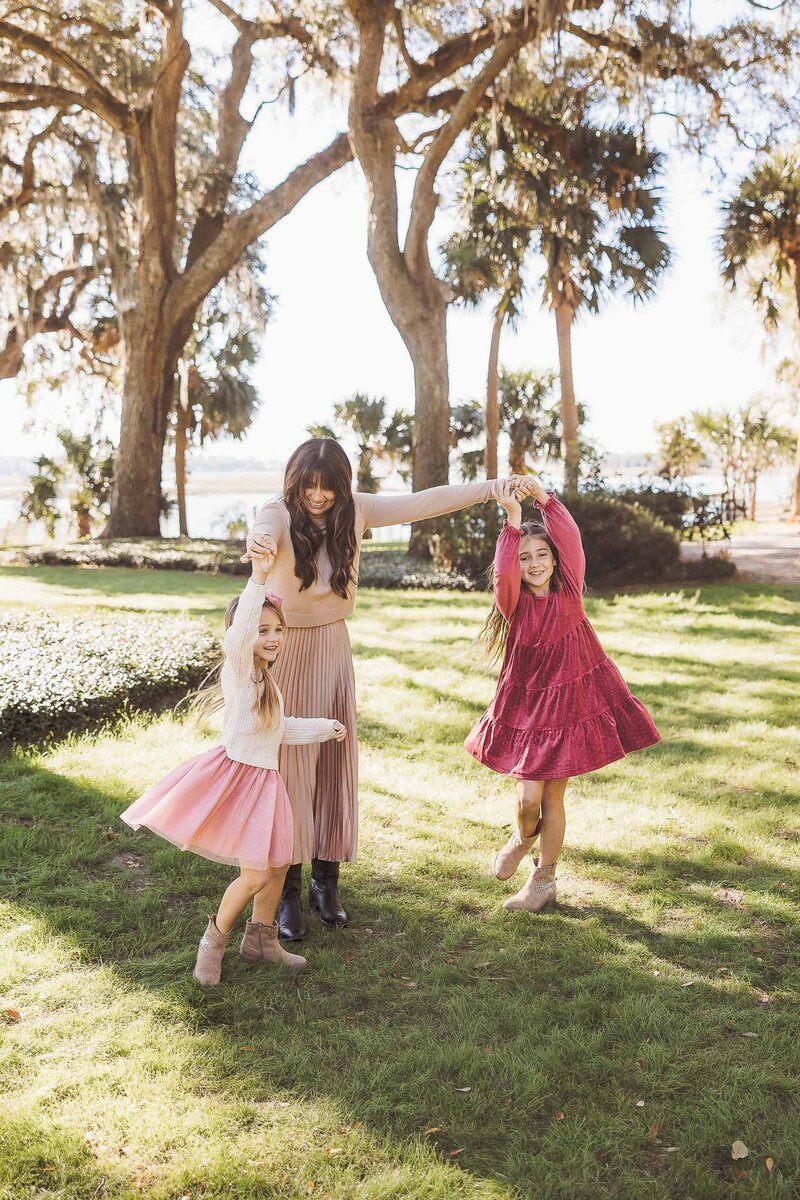 elle michele photography - bluffton photographer - bluffton sc - family photographer - oyster factory park - old town bluffton-5