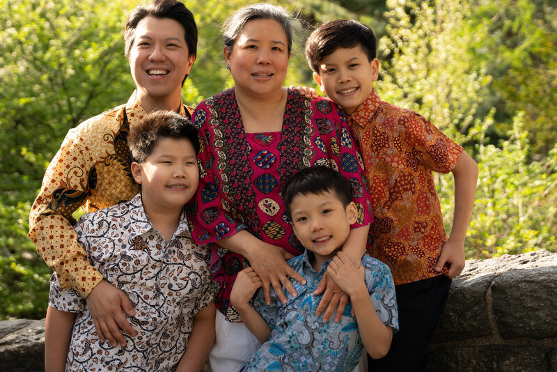 1Family Pose
