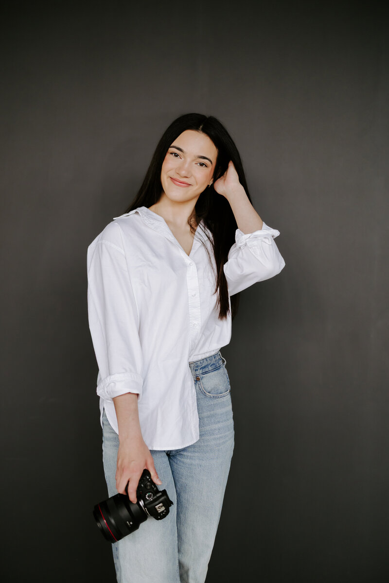 Portrait of Gabrielle Vignola. Boston Wedding and portrait photographer