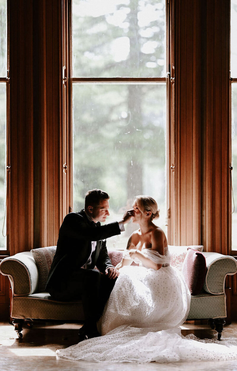 Nicola-Campbell-Timeless-Wedding-Photographer-Scotland-Errol-Park-Siobhan&Cameron-46