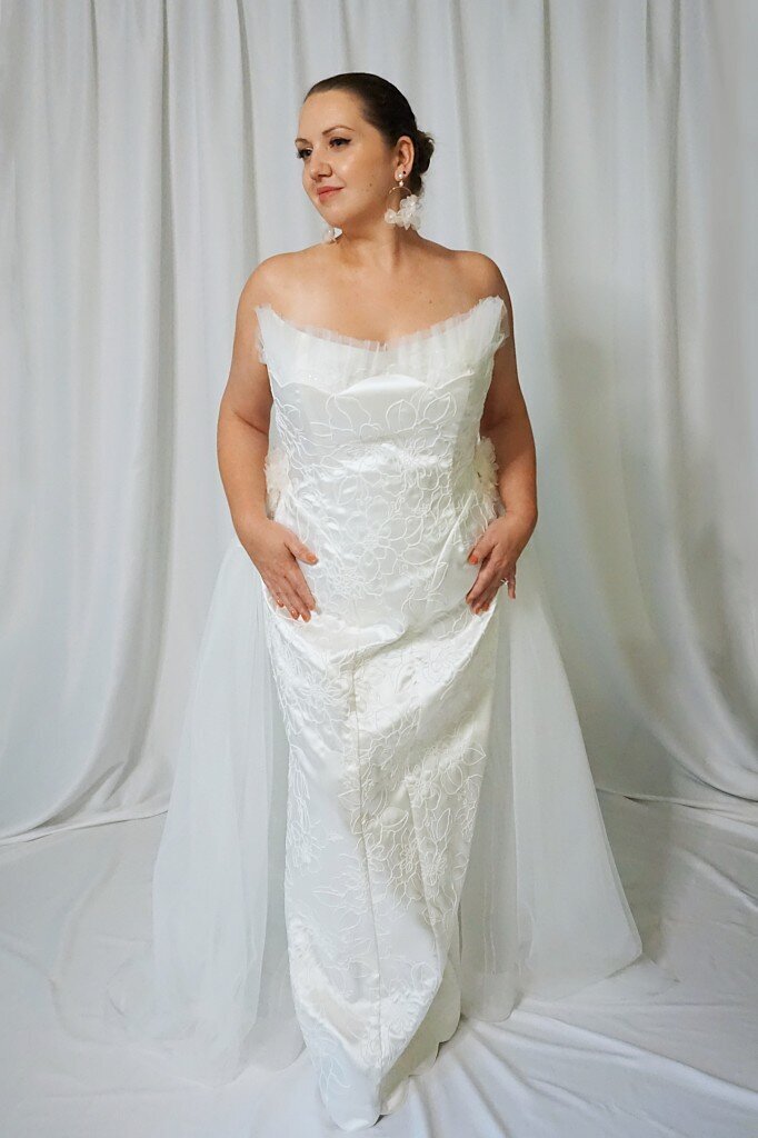 Plus size column style wedding dress with a removable tulle skirt